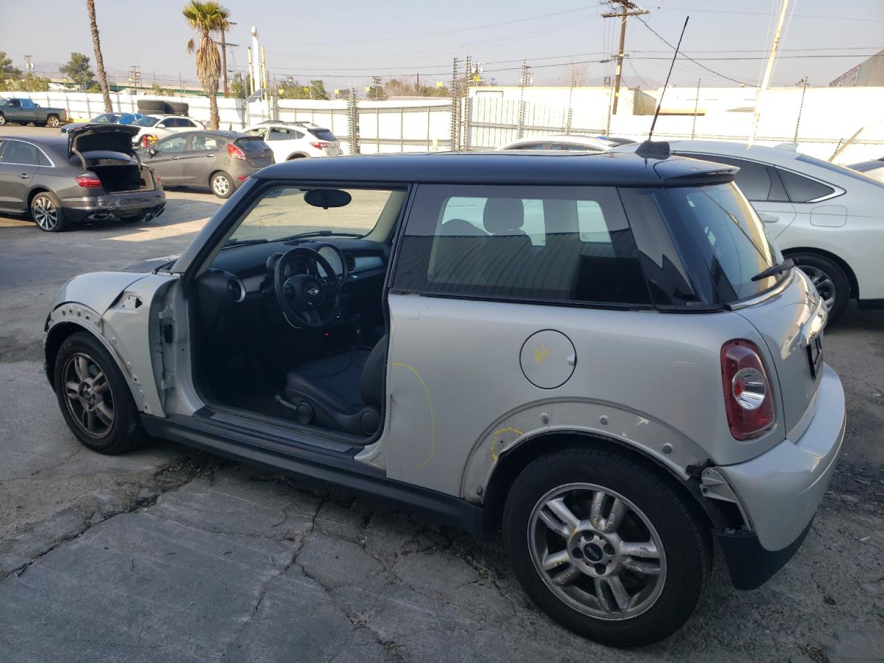 2013 MINI Cooper - Image 2