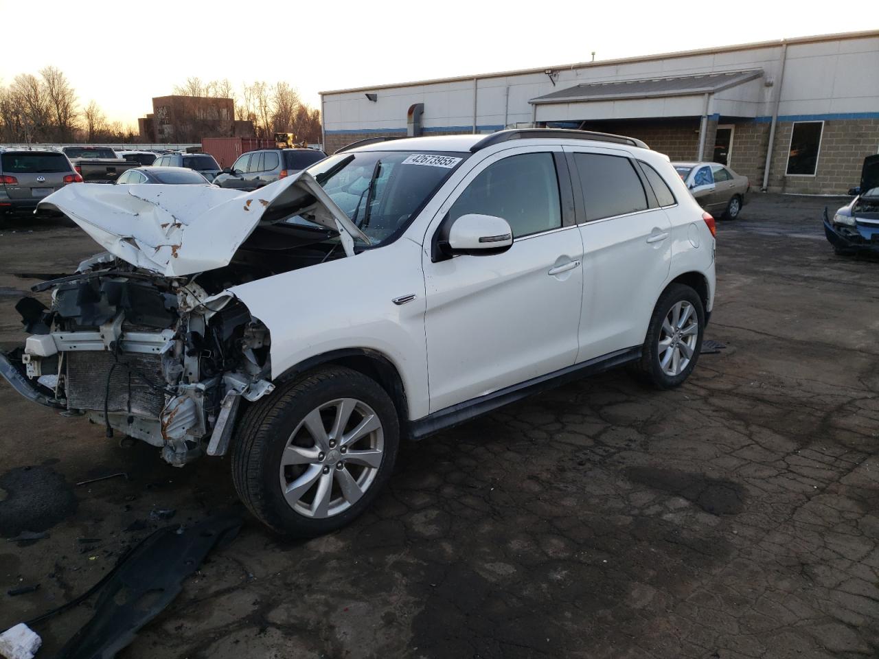 2015 Mitsubishi Outlander - Image 1