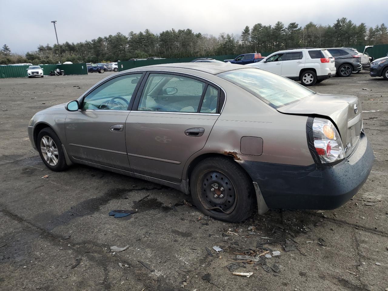 2005 Nissan Altima - Image 2