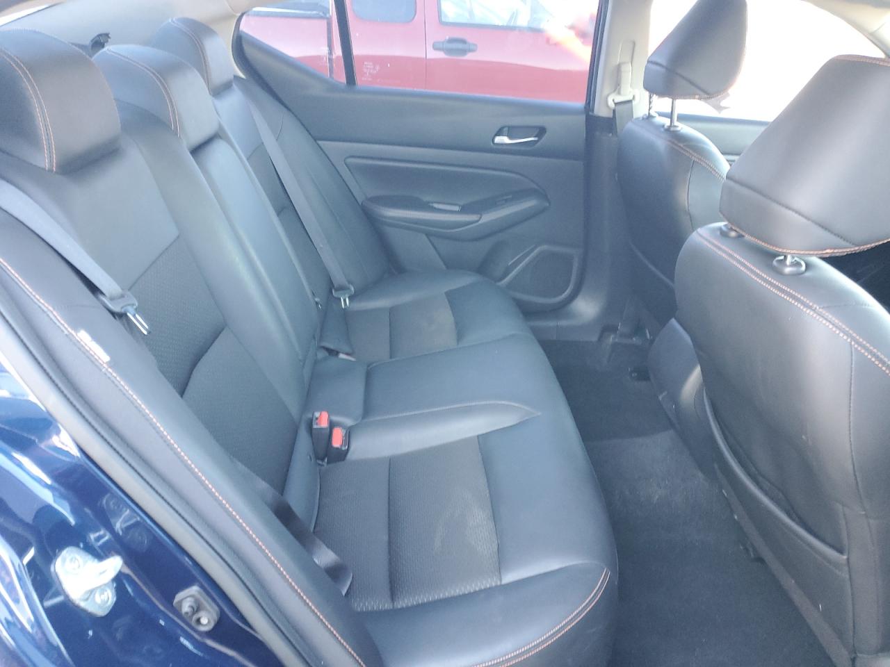 2019 Nissan Altima - Image 11