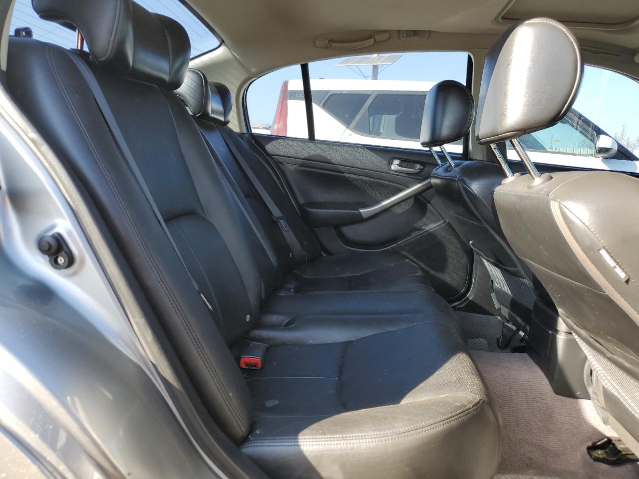 2004 Infiniti G - Image 10