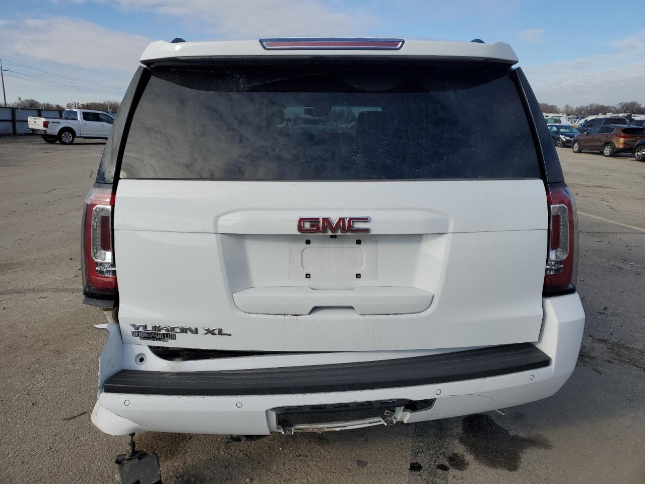2019 GMC Yukon - Image 6