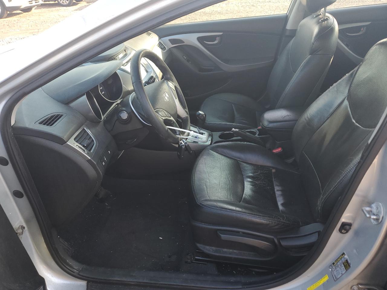 2012 Hyundai Elantra - Image 7