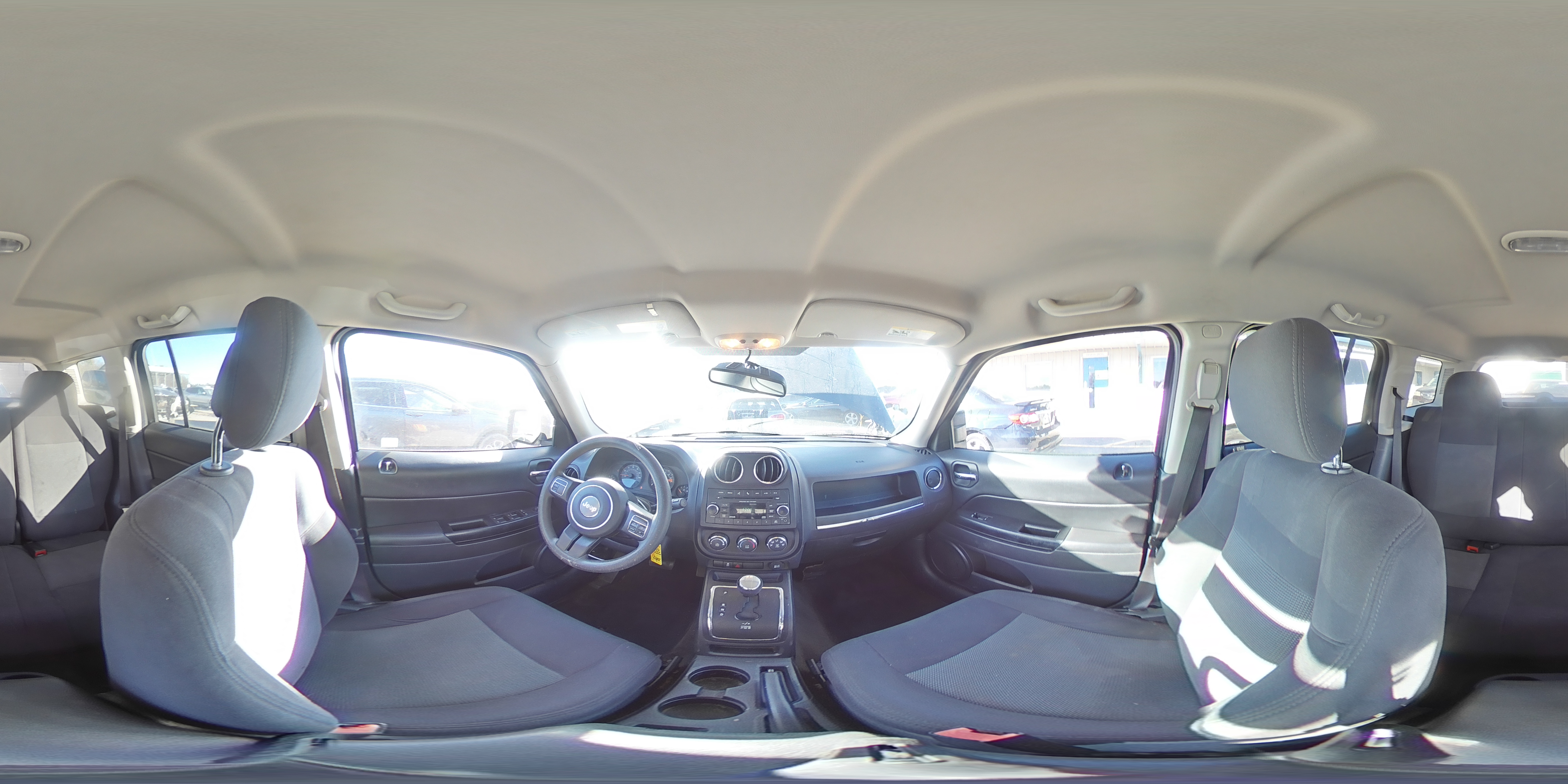 2015 Jeep Liberty (Patriot) - Image 15