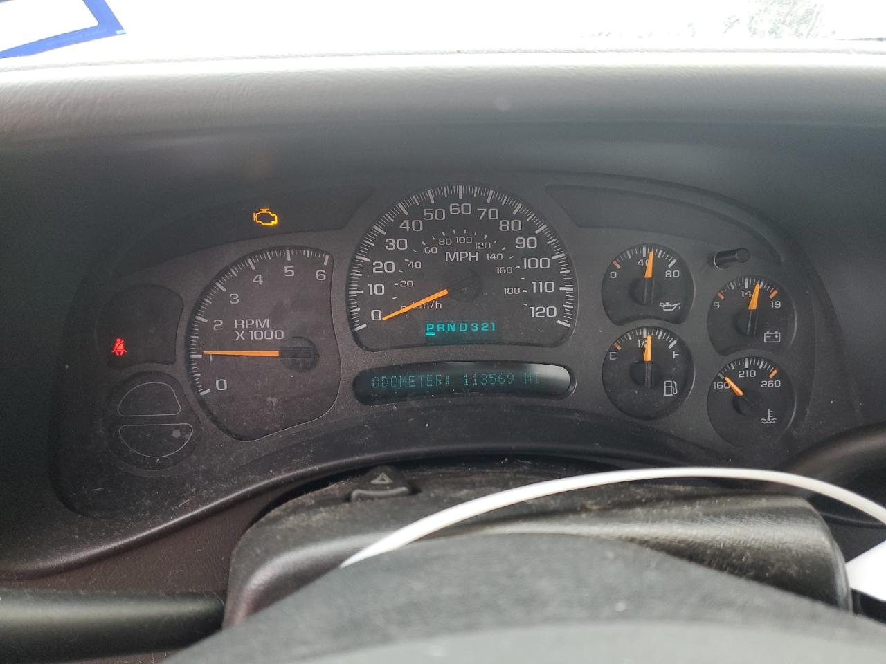 2004 Chevrolet Silverado - Image 9