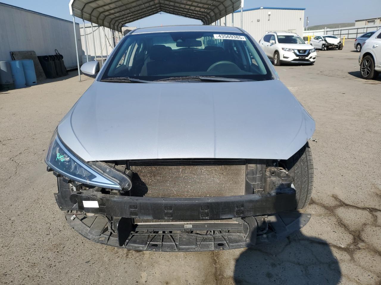 2019 Hyundai Elantra - Image 5