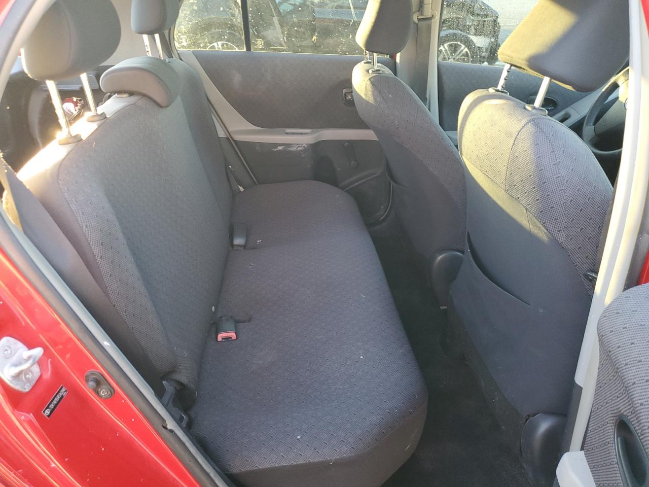 2009 Toyota Yaris - Image 10