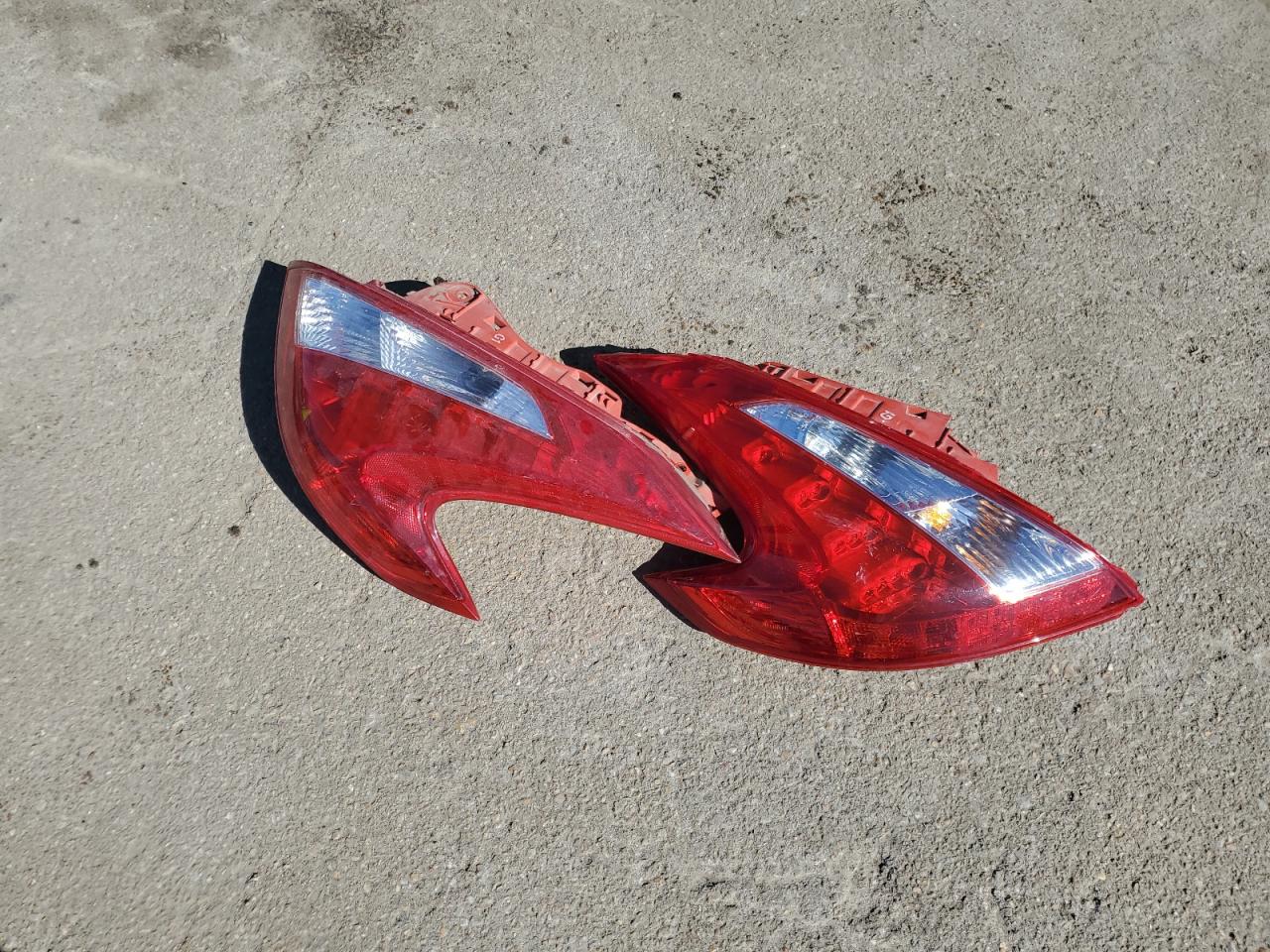 2012 Nissan 370Z - Image 14