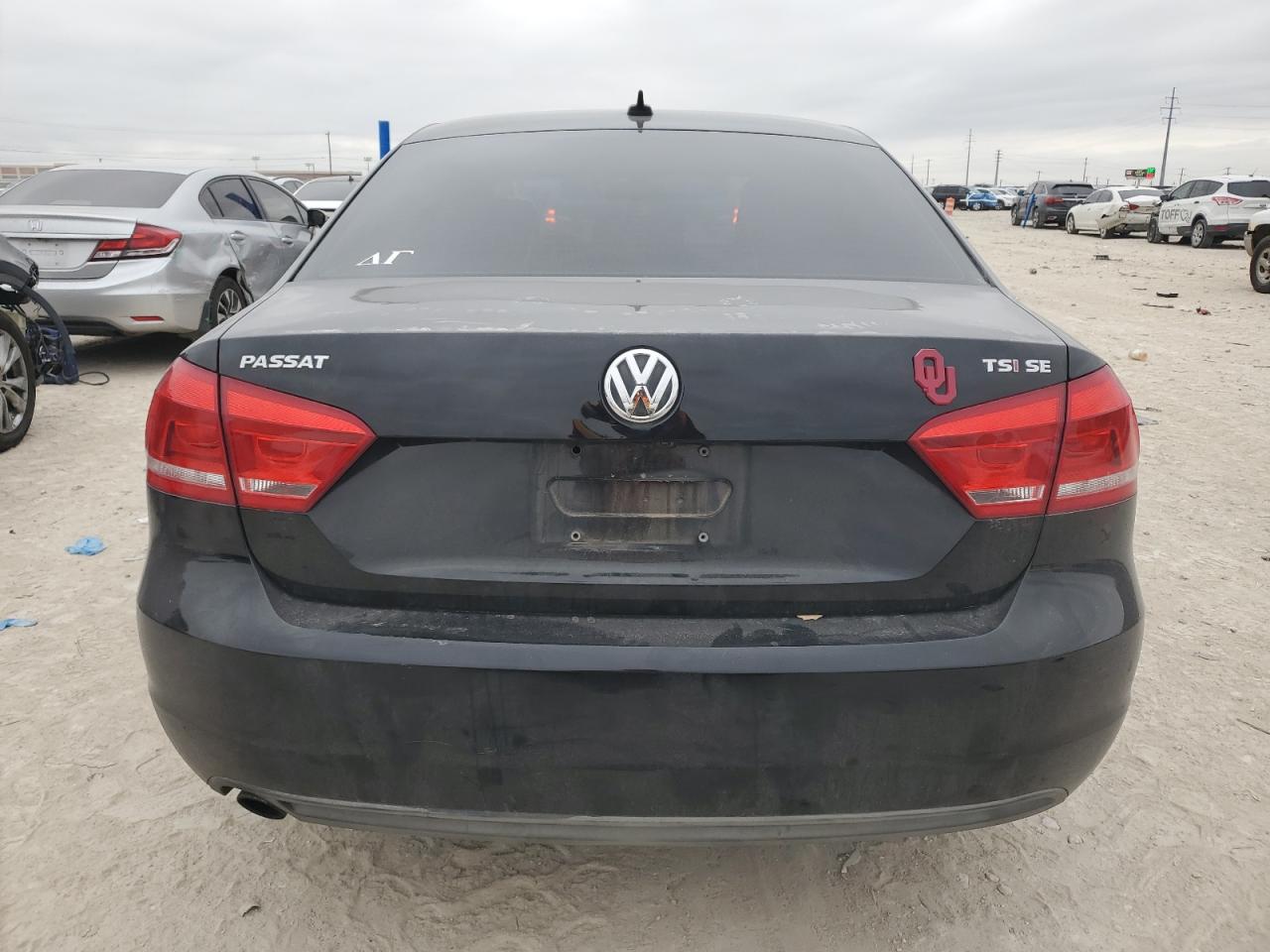 2014 Volkswagen Passat - Image 7