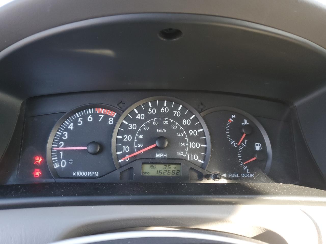 2004 Toyota Corolla - Image 9