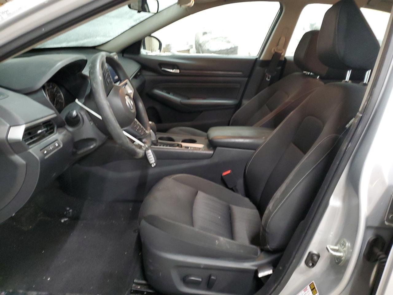 2020 Nissan Altima - Image 7