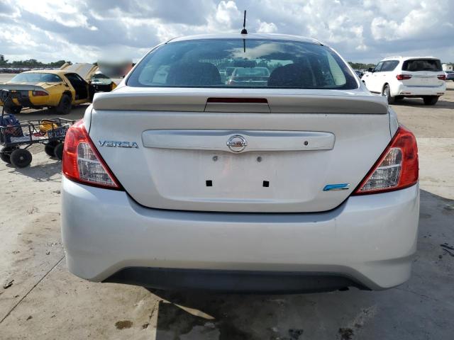 Sedans NISSAN VERSA 2015 Silver