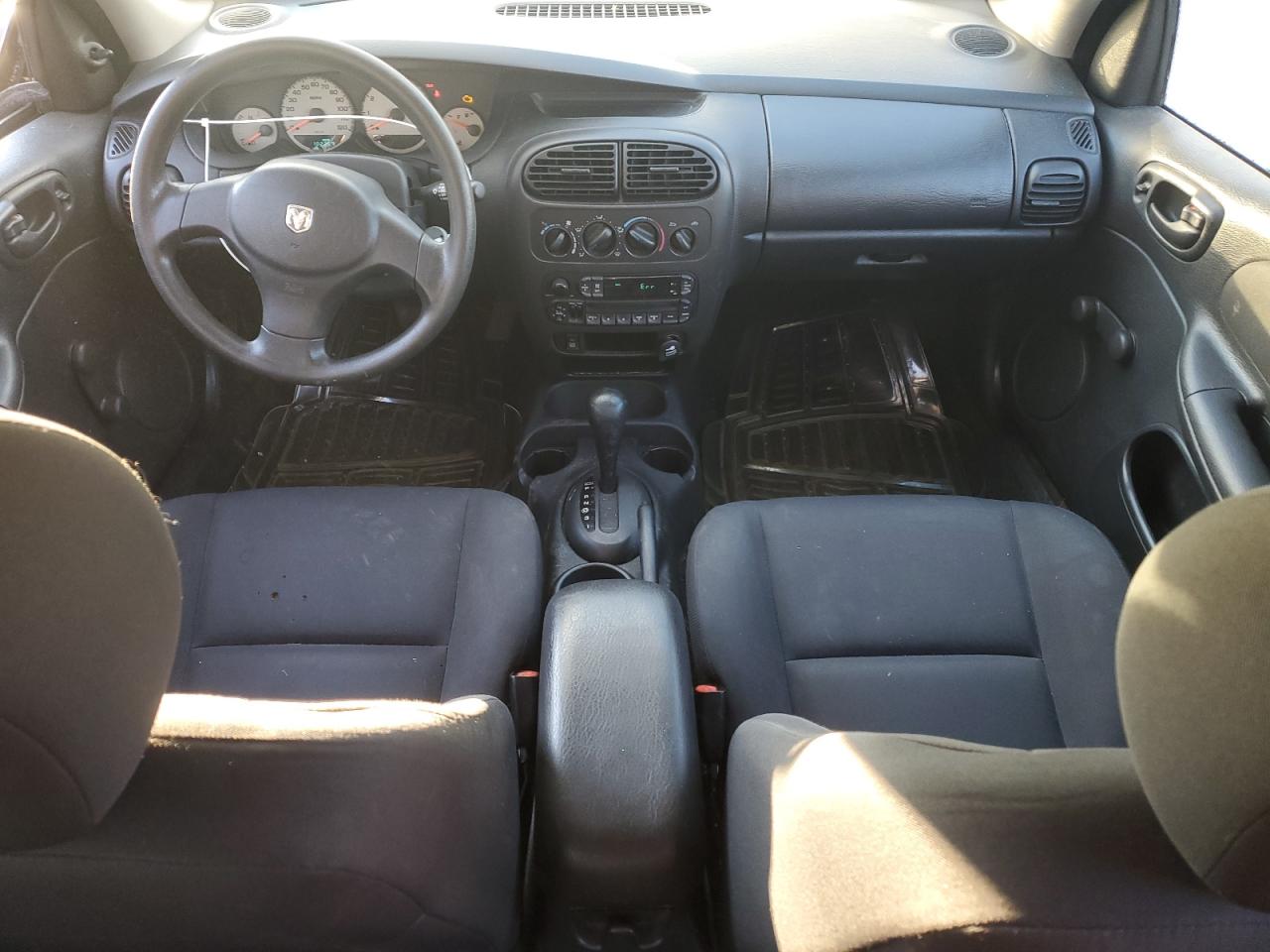 2003 Dodge Neon - Image 8