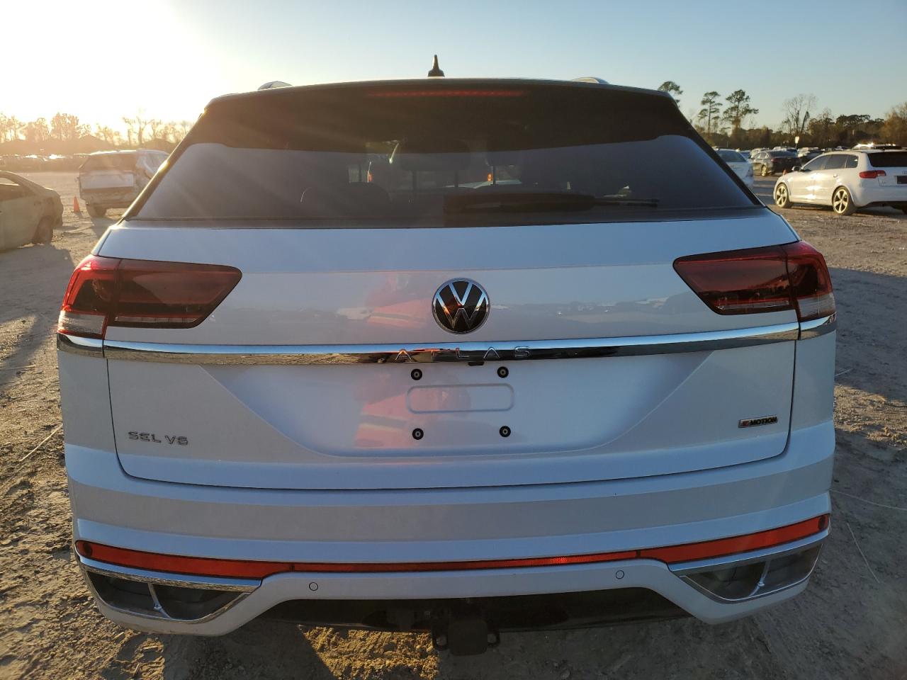 2022 Volkswagen Atlas Cross Sport Sel Premium R-Line VIN: 1V2FE2CA5NC219925 Lot: 87932325
