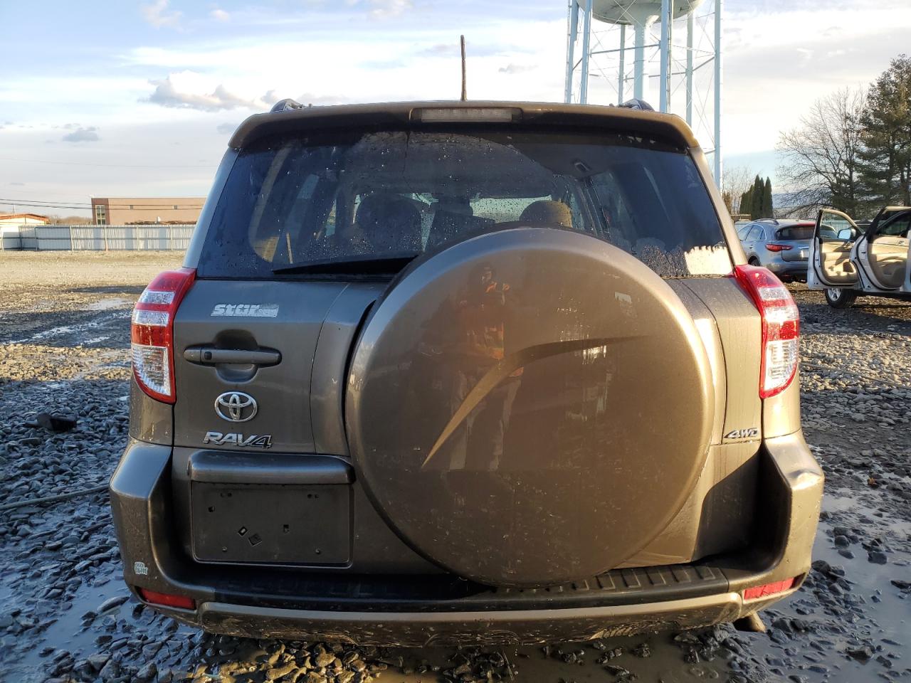 2011 Toyota RAV 4 - Image 6