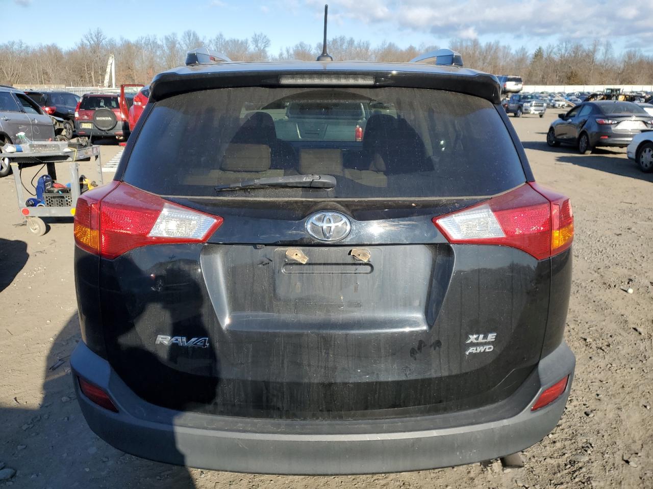 VIN 2T3RFREV6FW407503 2015 TOYOTA RAV4 no.6