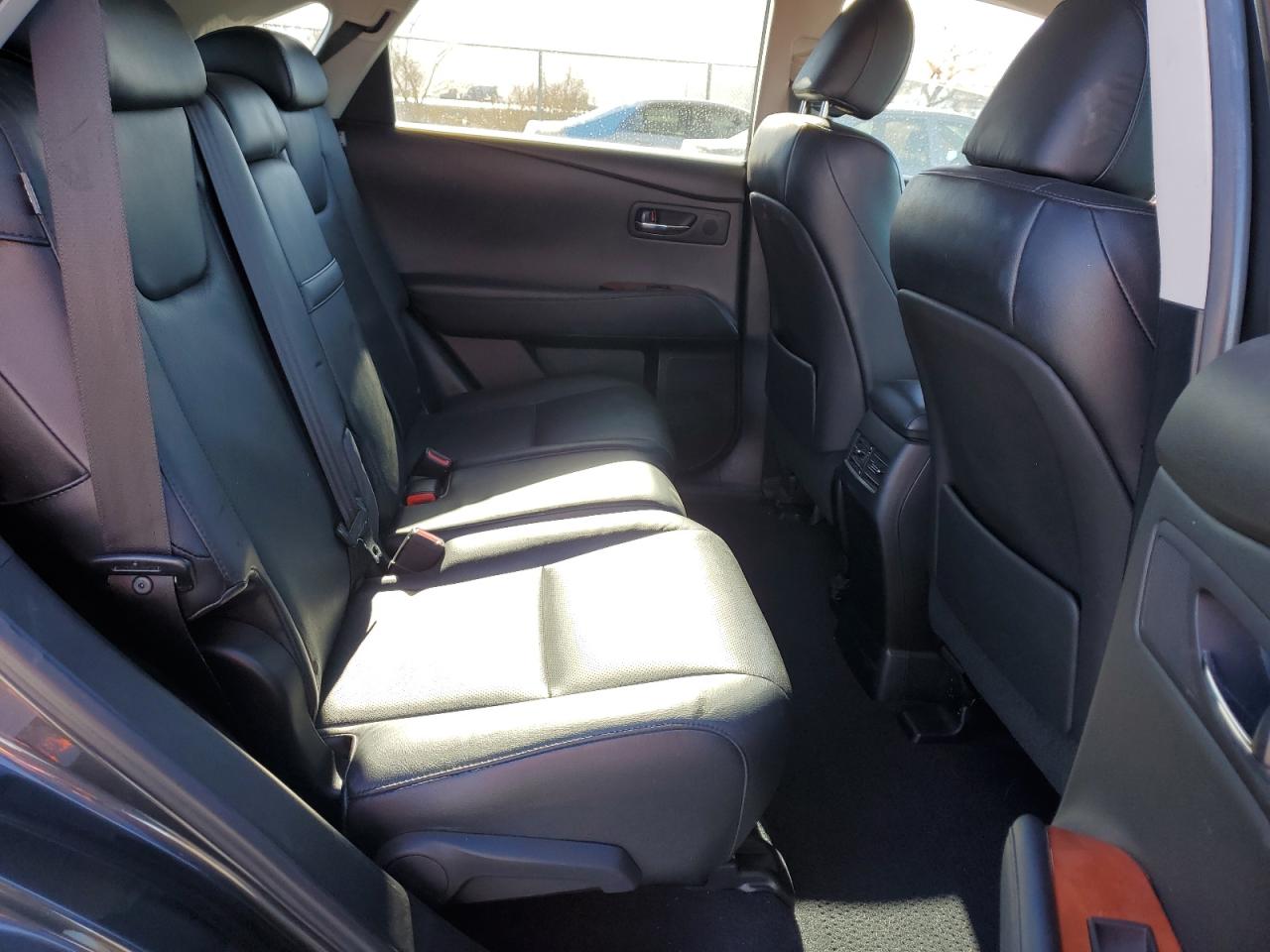 2010 Lexus RX - Image 11