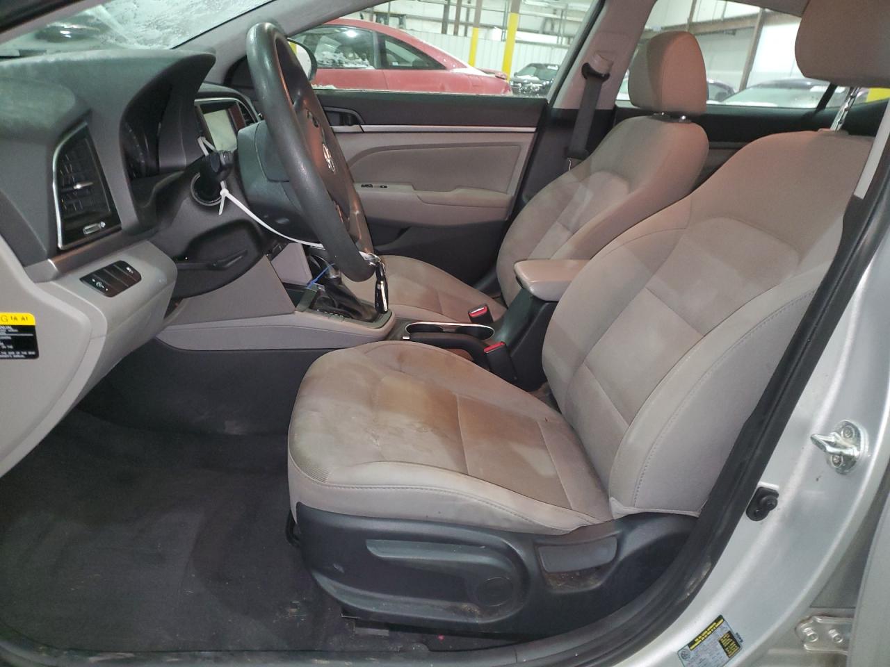 2017 Hyundai Elantra - Image 7