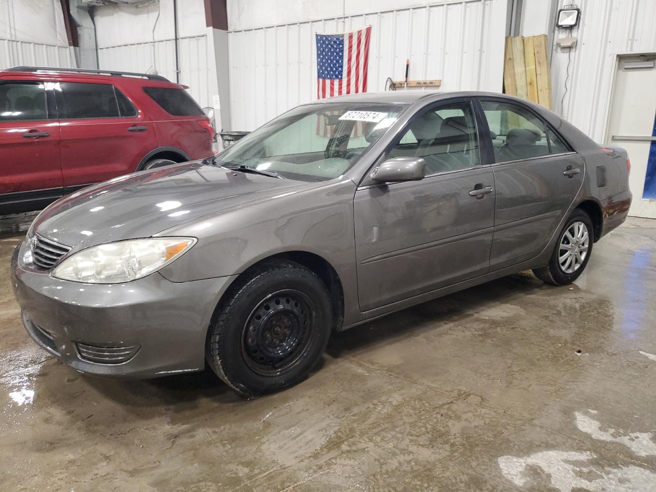 2005 Toyota Camry - Image 1