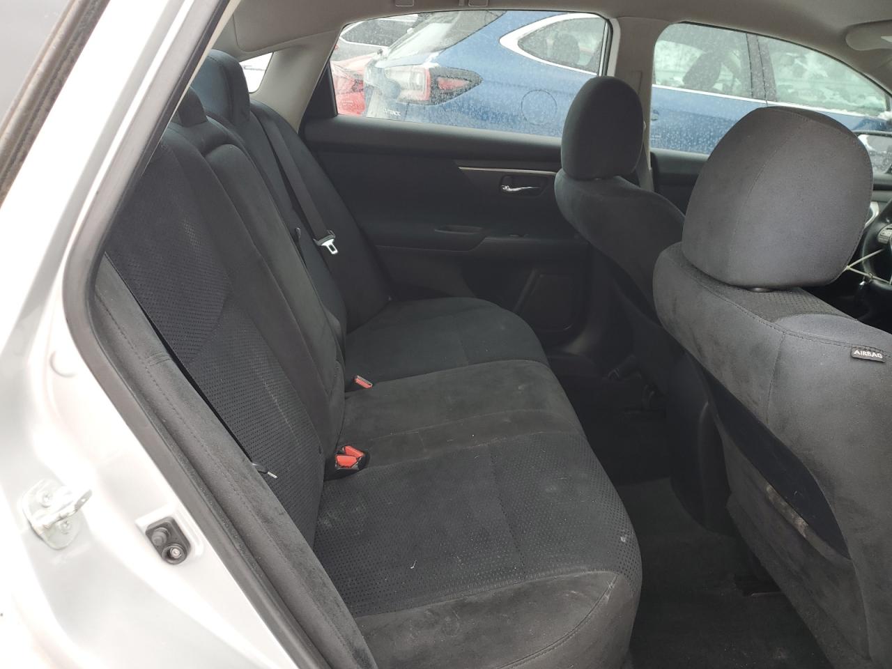 2015 Nissan Altima - Image 10