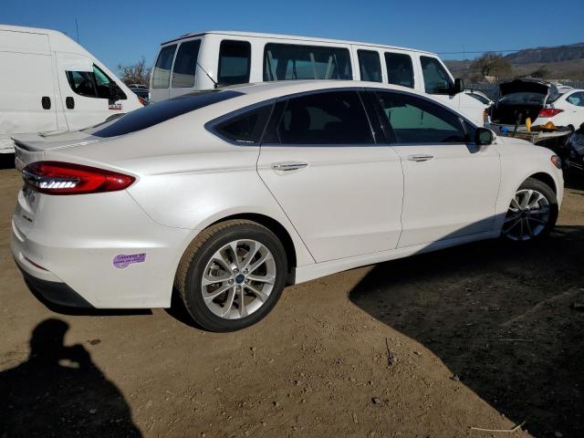  FORD FUSION 2019 Білий