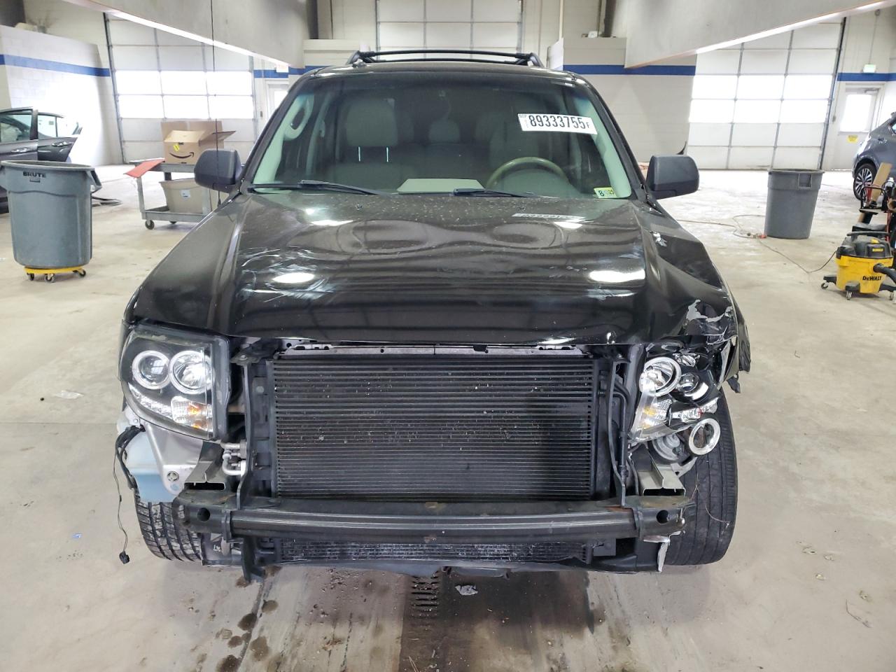 2010 Ford Escape - Image 5