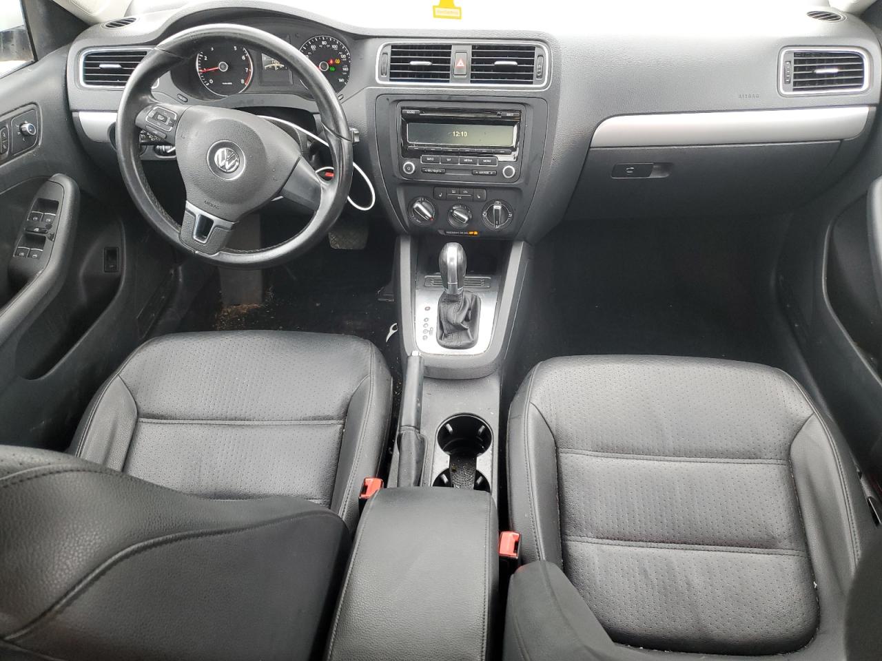2014 Volkswagen Jetta - Image 8