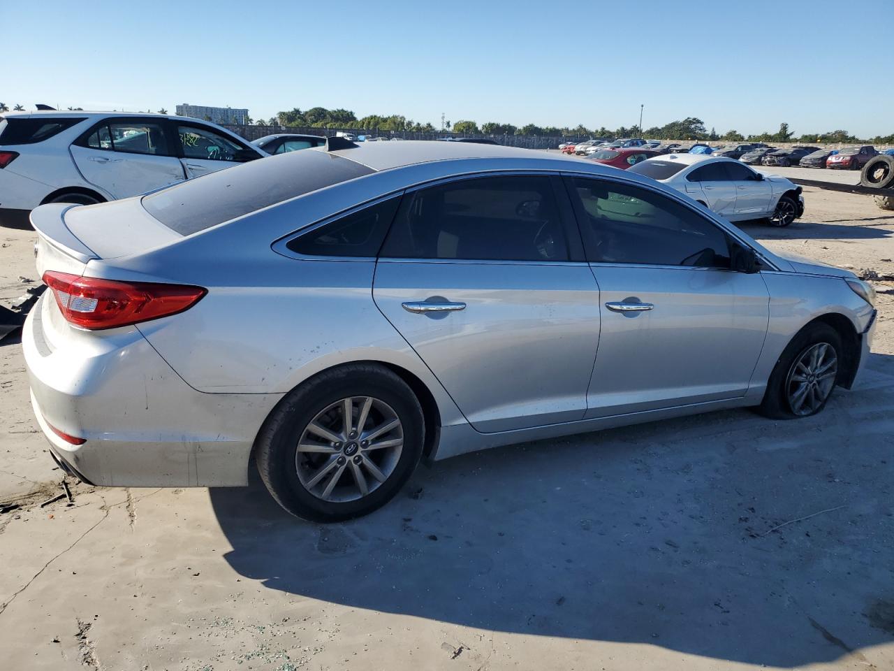 2017 Hyundai Sonata - Image 3