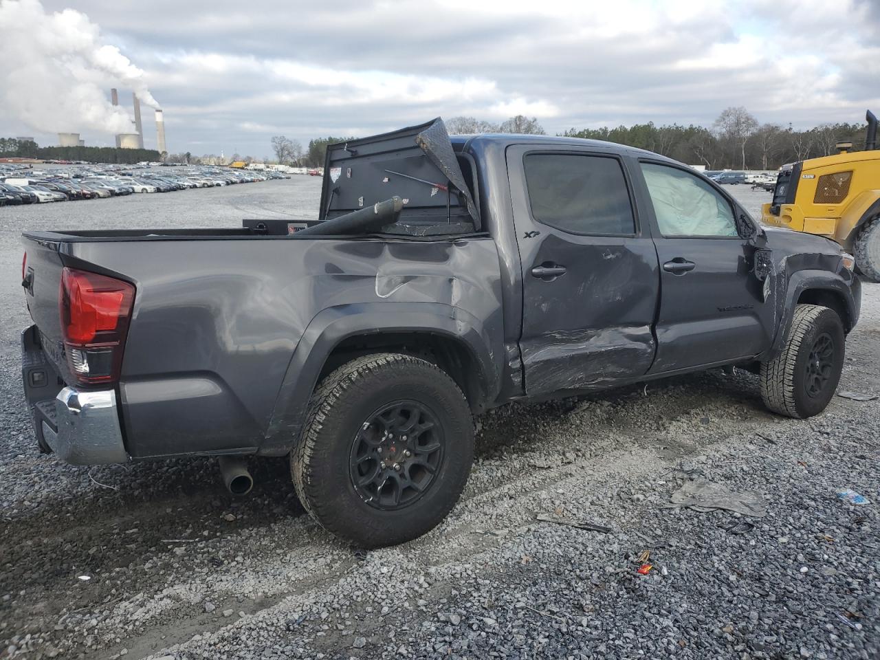 2022 Toyota Tacoma - Image 3