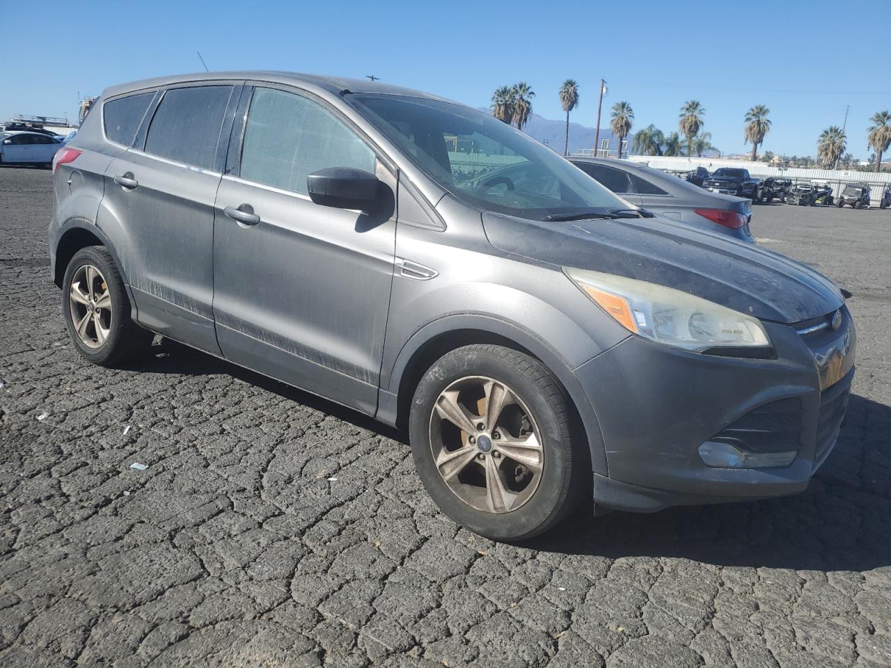 VIN 1FMCU0GX4EUB85086 2014 FORD ESCAPE no.4