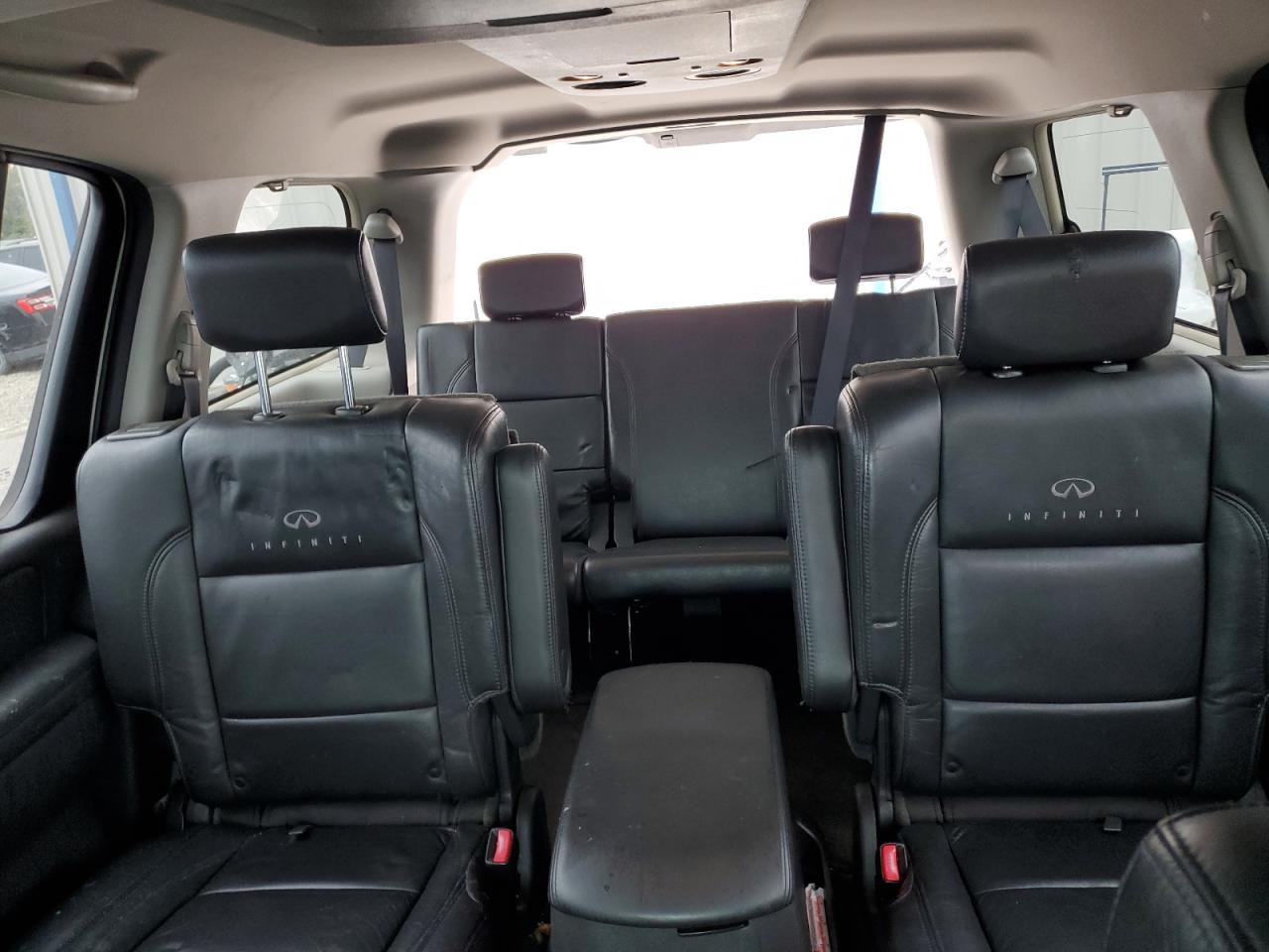 2007 Infiniti QX56 - Image 10