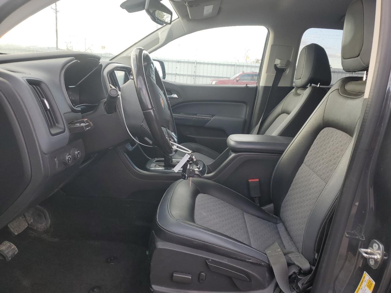 2017 Chevrolet Colorado - Image 7