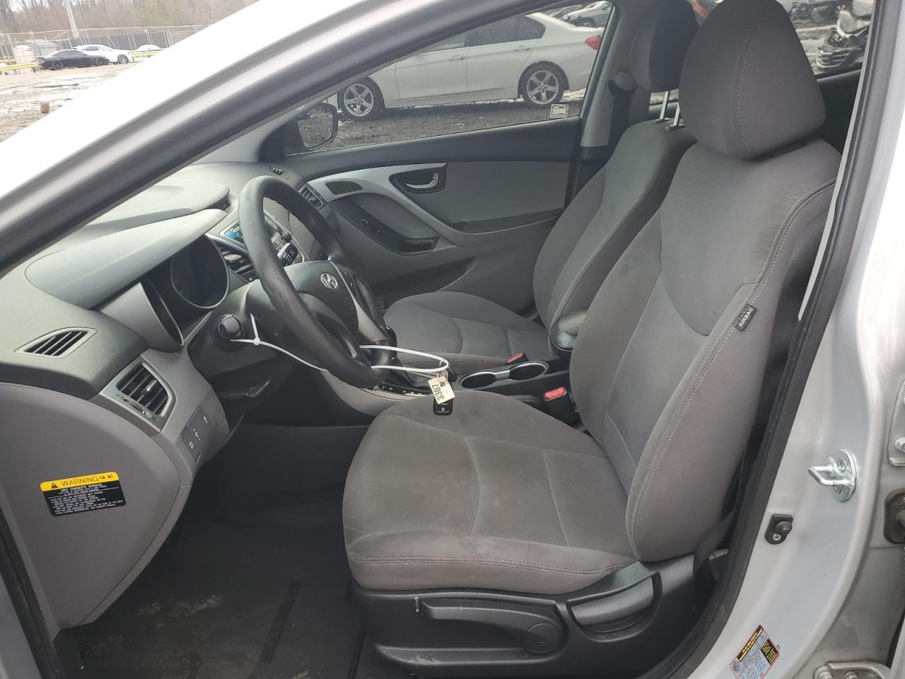 2015 Hyundai Elantra - Image 7