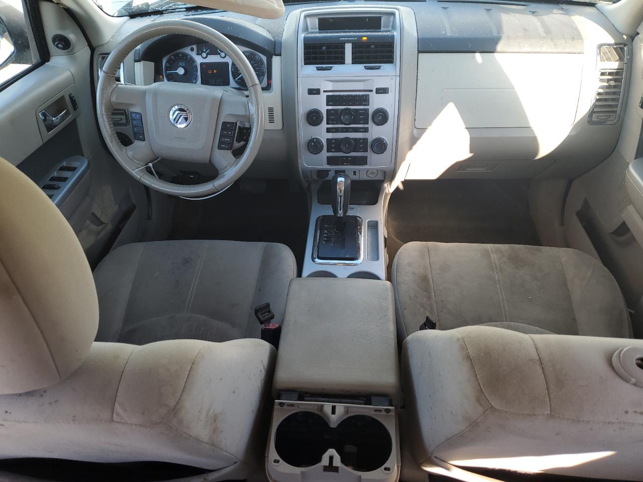 2010 Mercury Mariner - Image 8