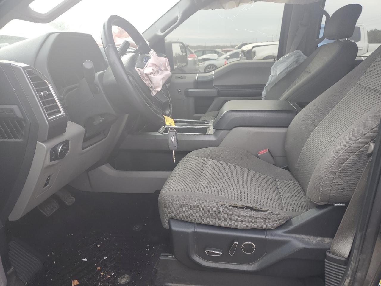 2015 Ford F-150 - Image 7