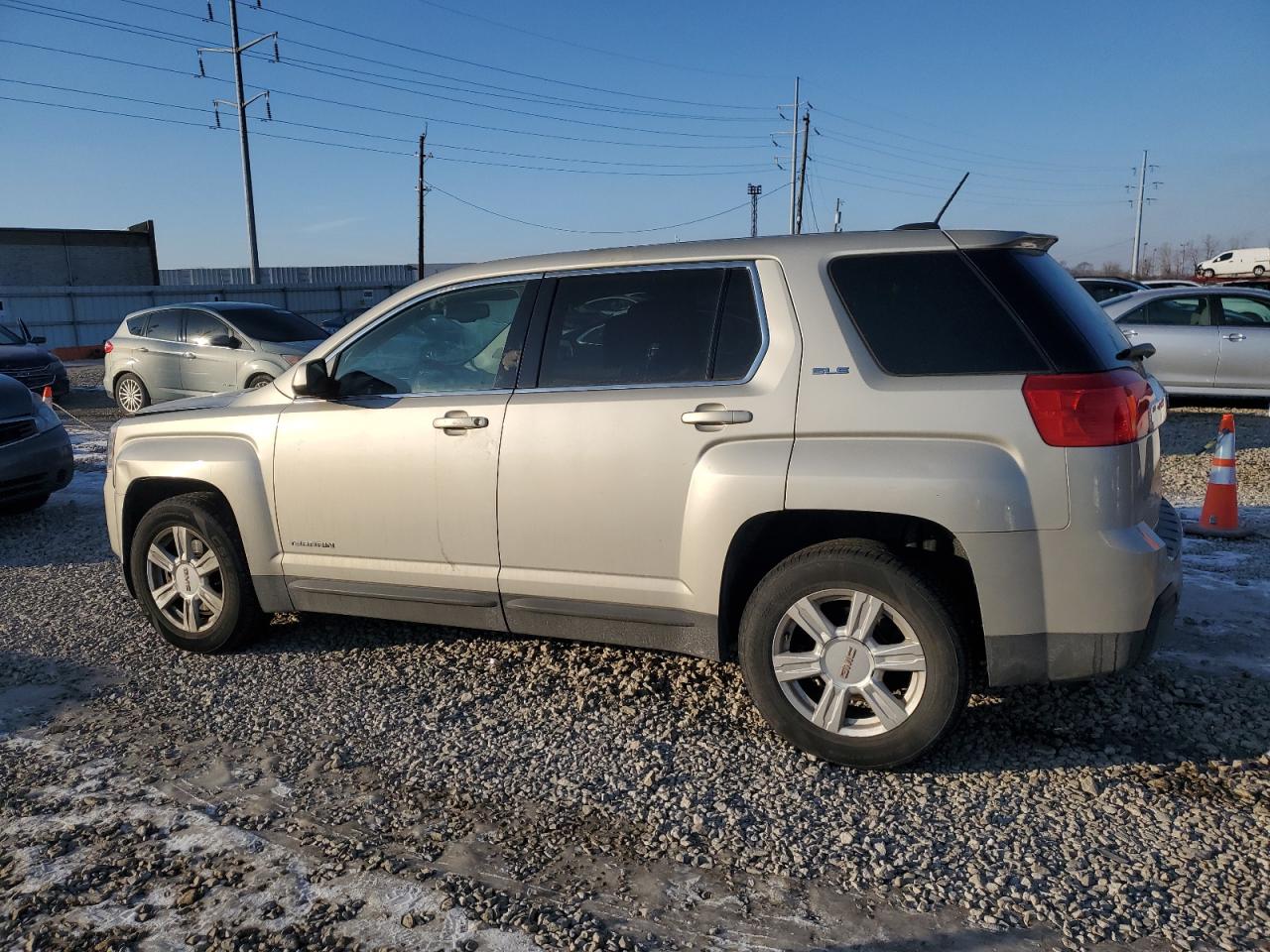 2015 GMC Terrain - Image 2