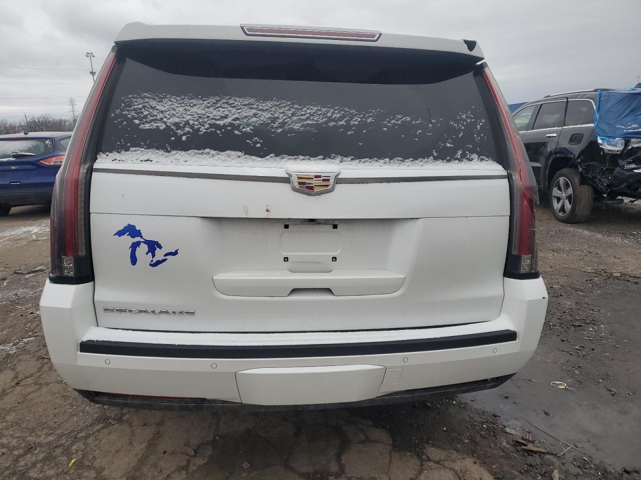 2016 Cadillac Escalade - Image 6