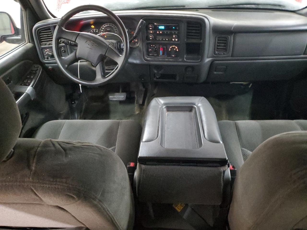 2007 Chevrolet Silverado - Image 8