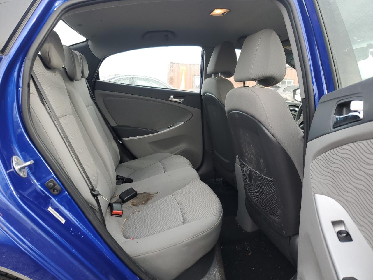 2014 Hyundai Accent - Image 10