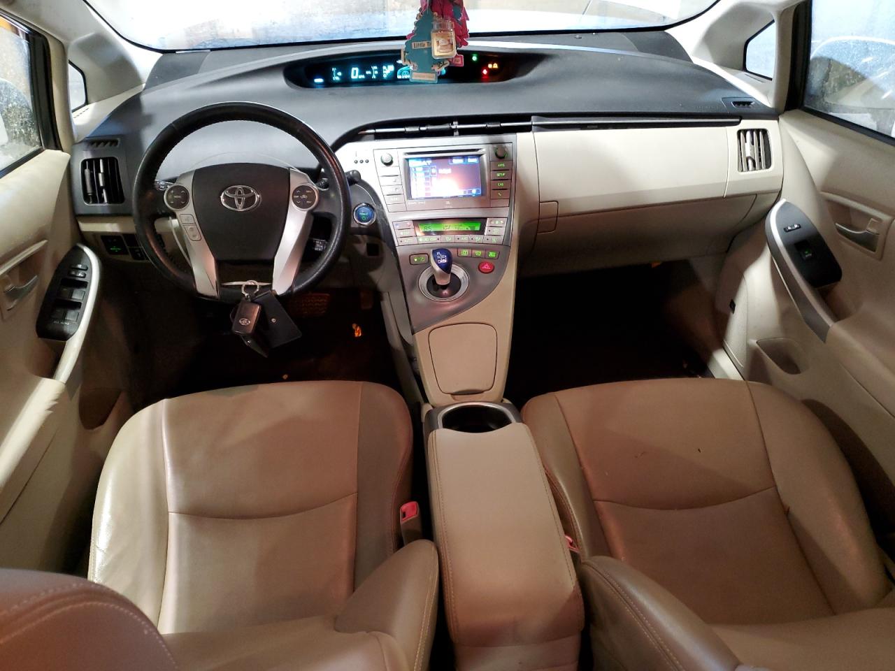 2013 Toyota Prius - Image 8