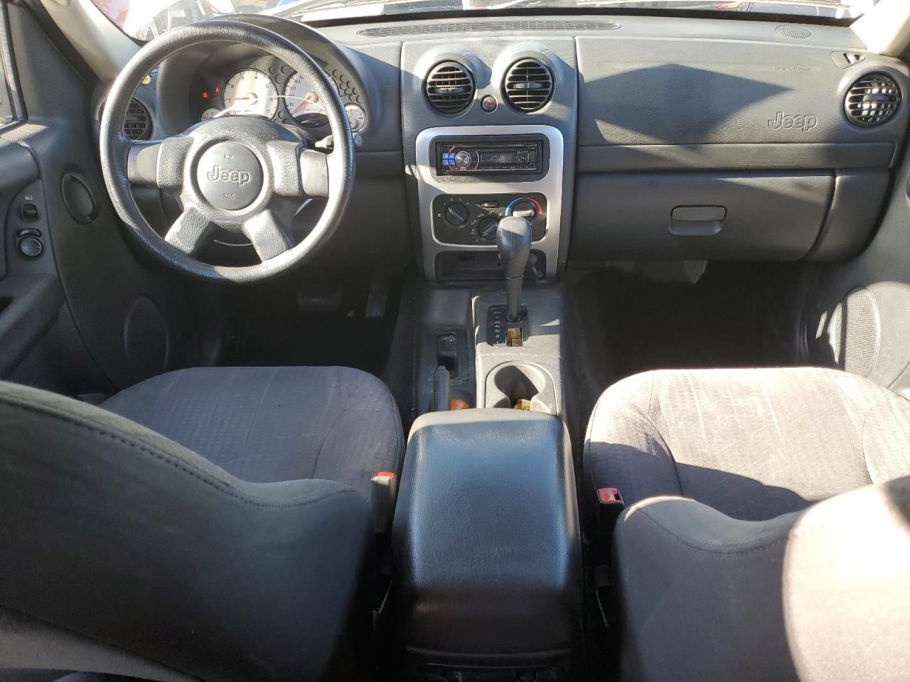 2003 Jeep Liberty (North America) - Image 8