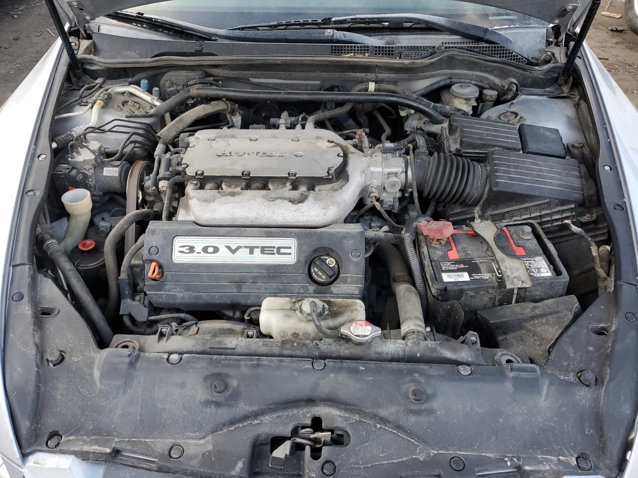 2004 Honda Accord - Image 11