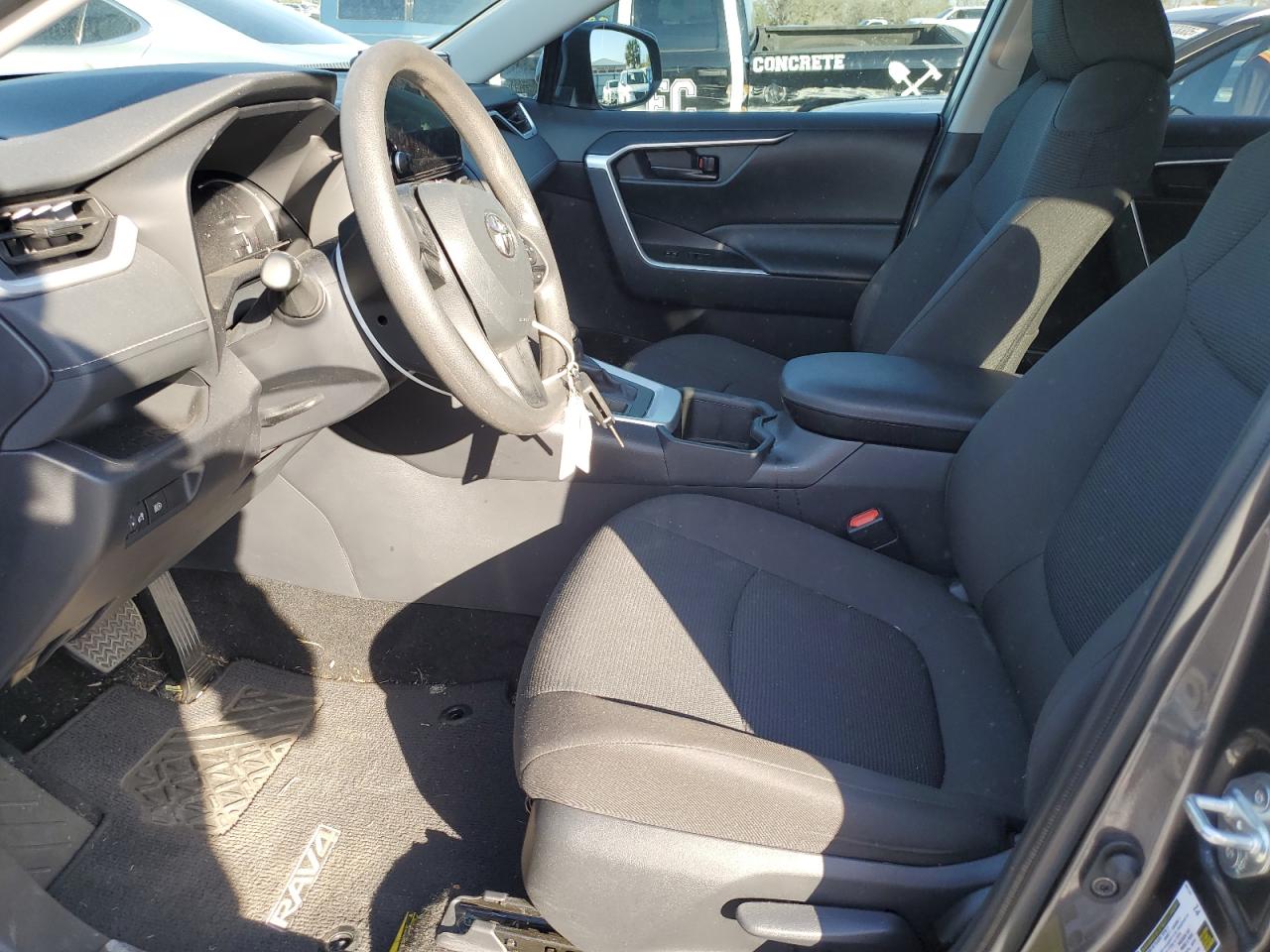 2024 Toyota RAV 4 - Image 7