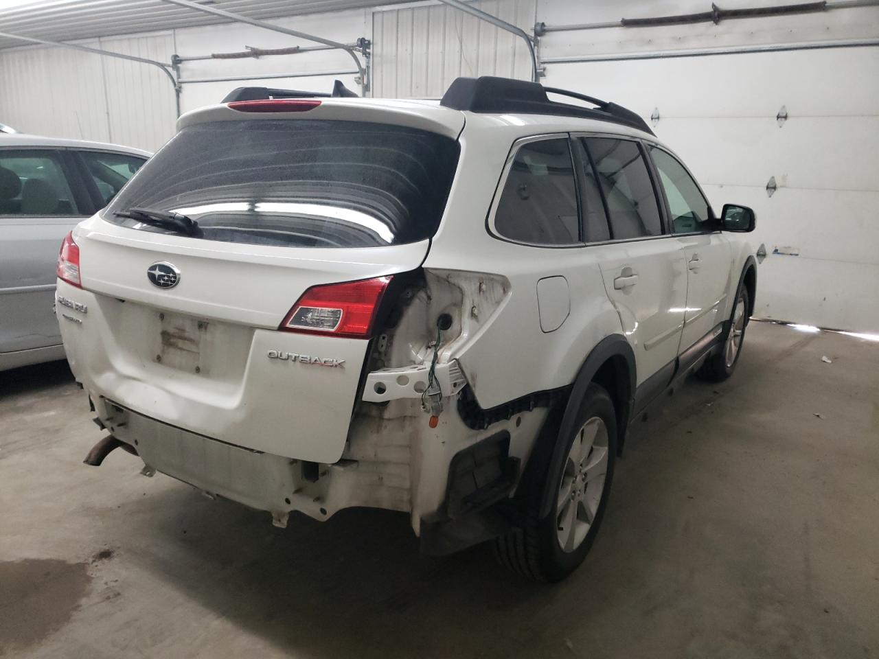 2014 Subaru Outback - Image 3