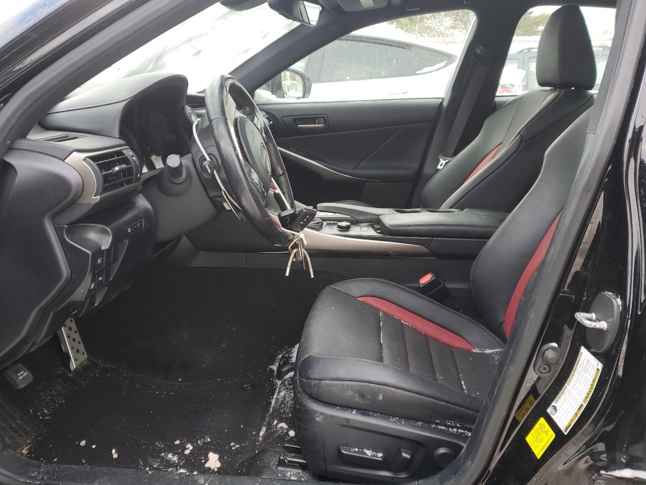 2019 Lexus IS - Image 7
