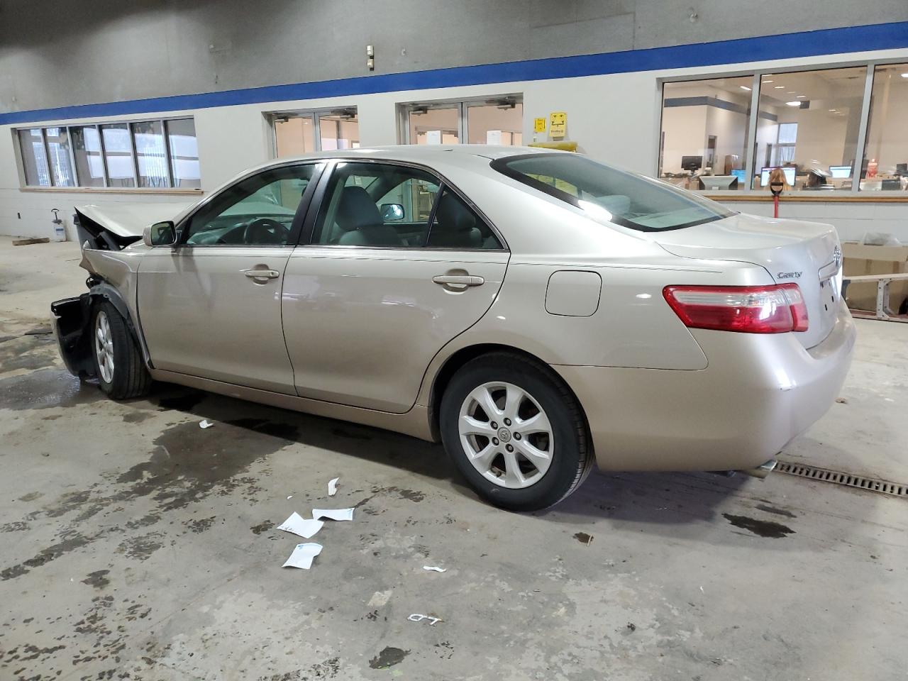 2009 Toyota Camry - Image 2