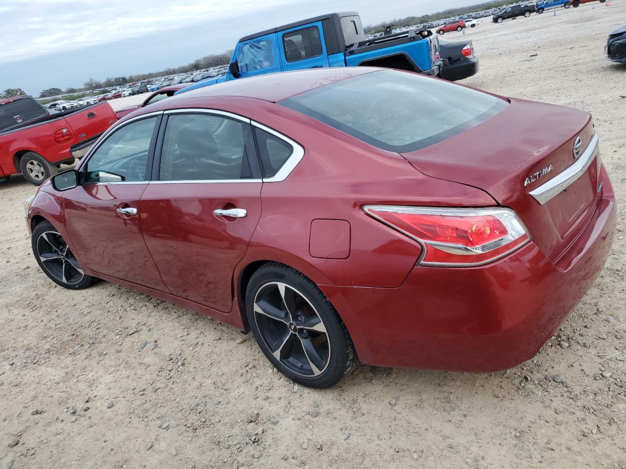 2013 Nissan Altima - Image 2