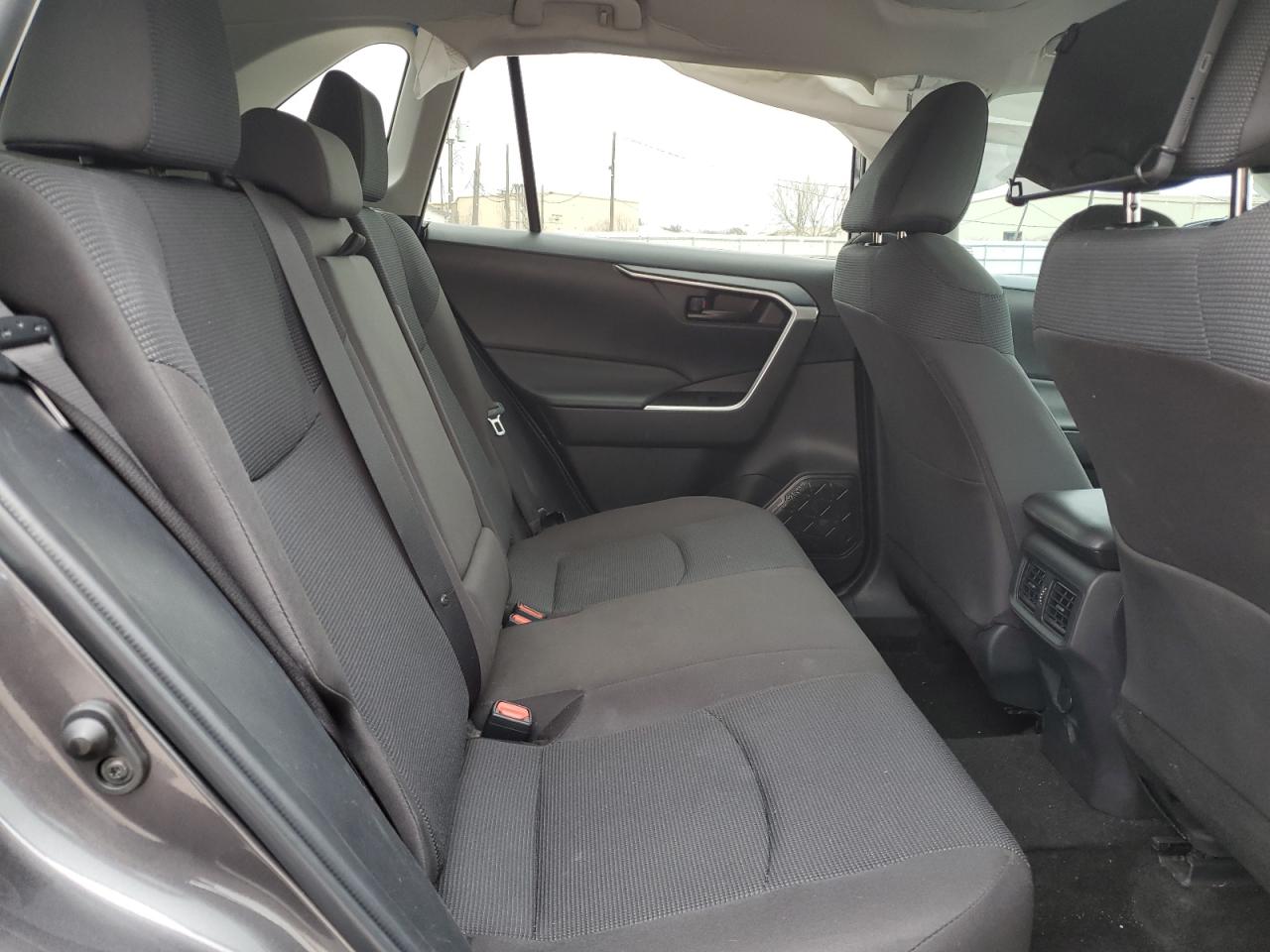 2024 Toyota RAV 4 - Image 10
