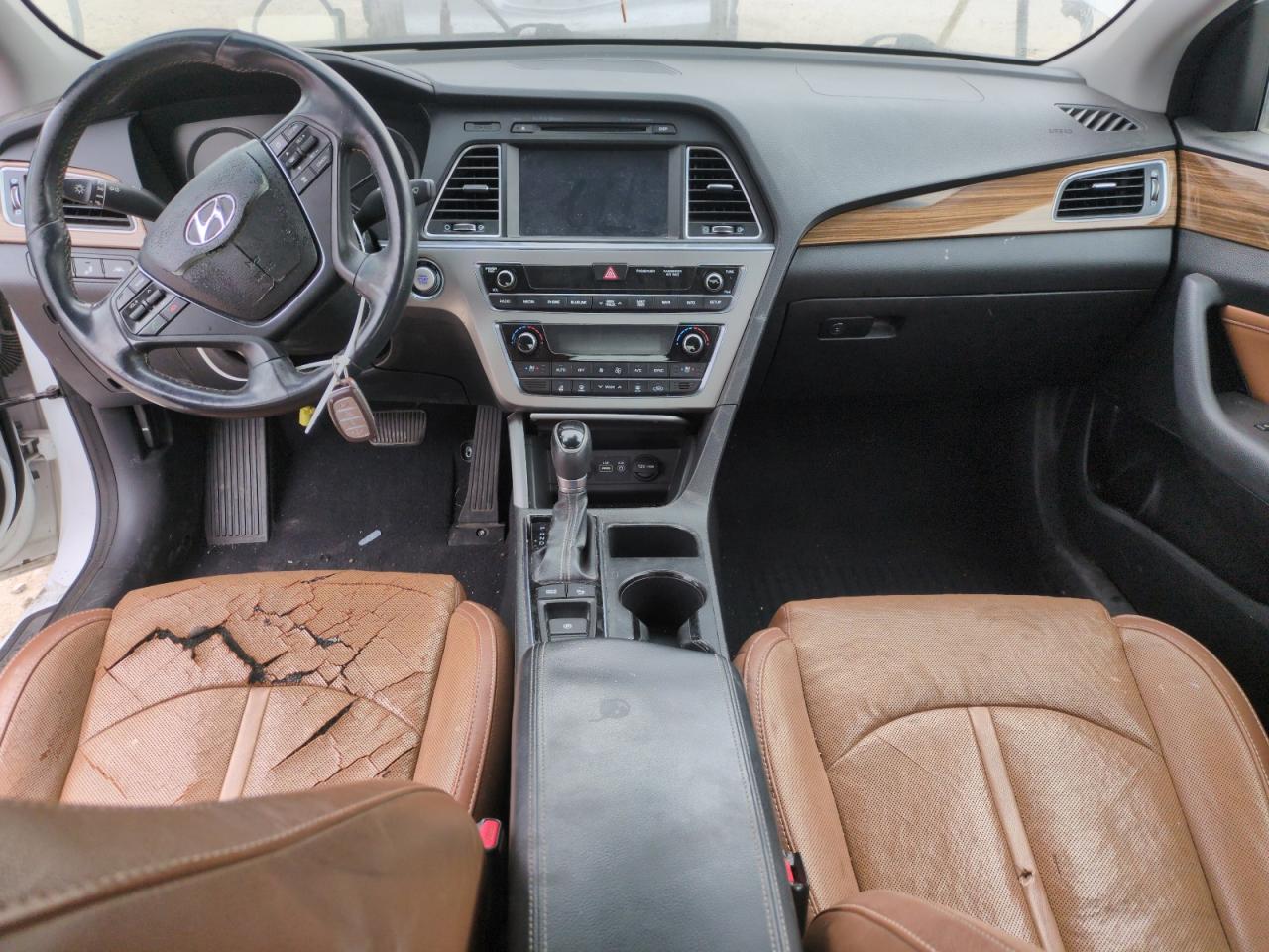 2015 Hyundai Sonata - Image 8