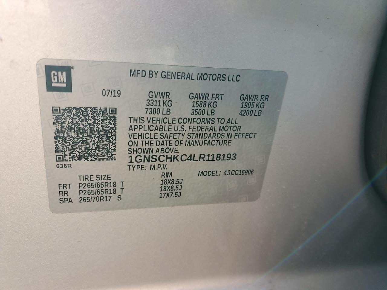 2020 Chevrolet Suburban - Image 12